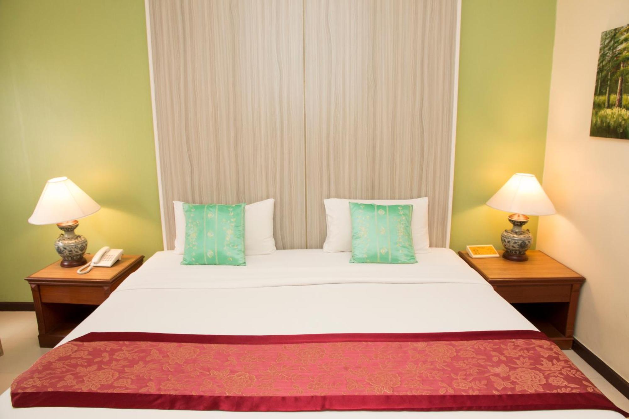 S Lodge Pattaya Formally Sabai Lodge Zewnętrze zdjęcie